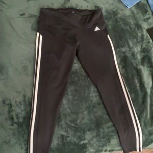 Adidas stretchy workout leggings